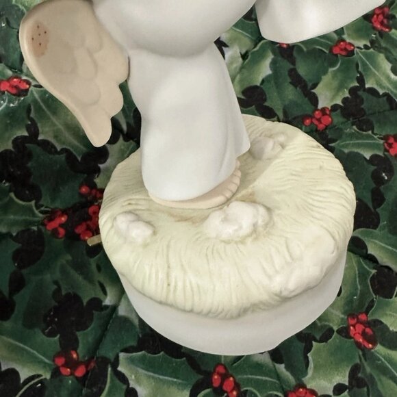 Precious Moments Rejoice O Earth Music Box 1981 Christmas Decor Joy to the World - Picture 4 of 4